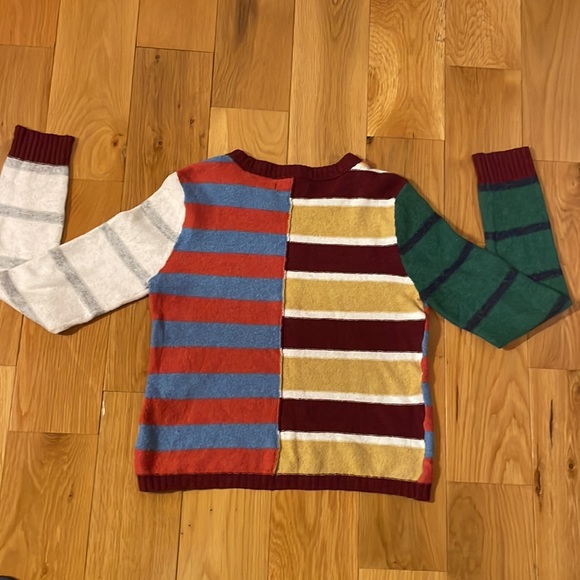 American Eagle Sweater - Picture 5 of 6